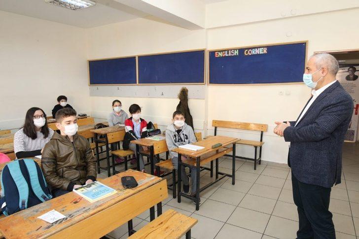 Başkan Büyükgöz Yıldırım Beyazıt’ta bayrak törenine katıldı G3