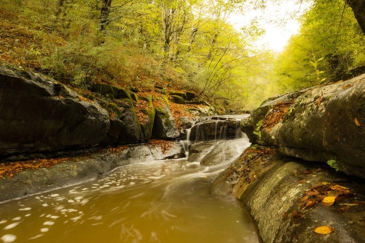 Kabaceviz Şelaleleri sonbahar renkleriyle büyülüyor G5