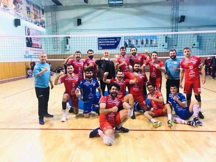 Kayseri’nin yüzünü voleybol takımları güldürdü G1