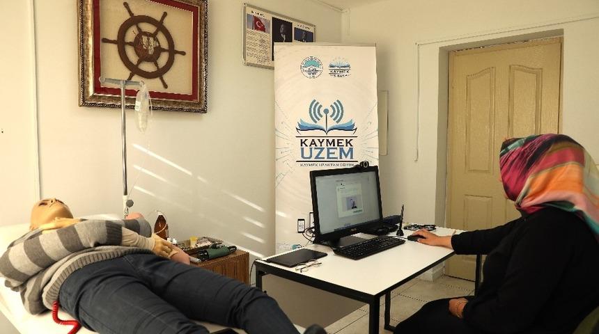 KAYMEK &lsquo;İlk Yardım ve Depremden Korunma Y&ouml;ntemleri&rsquo; kursu a&ccedil;tı