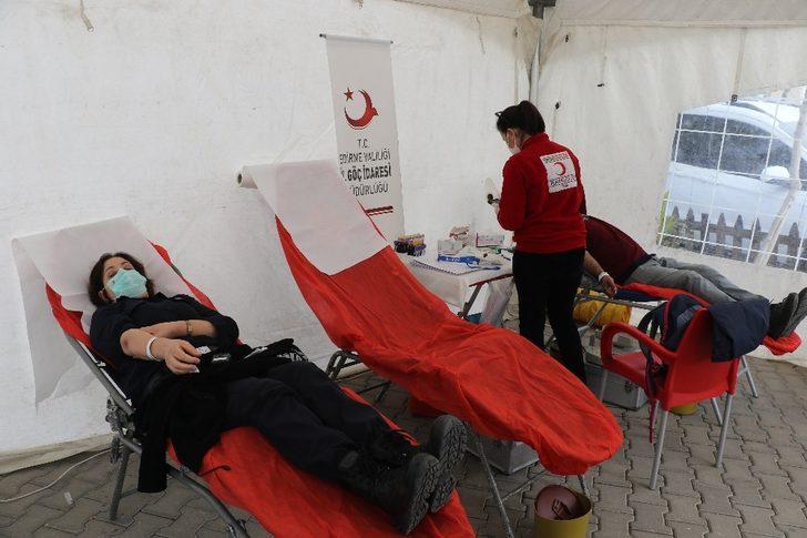 Edirne Göç İdaresi Müdürlüğü’nden Türk Kızılayı’na tam destek G1