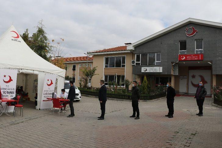 Edirne Göç İdaresi Müdürlüğü’nden Türk Kızılayı’na tam destek G4