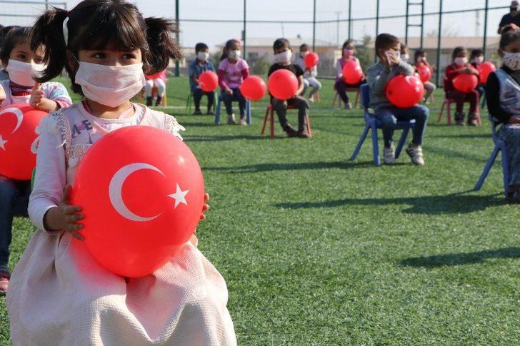 Köy okulu öğrencileri hem öğreniyor hem de eğleniyor G4