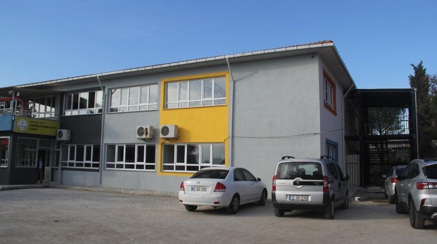 Ezine İmam Hatip Lisesi&rsquo;nde eğitim başladı