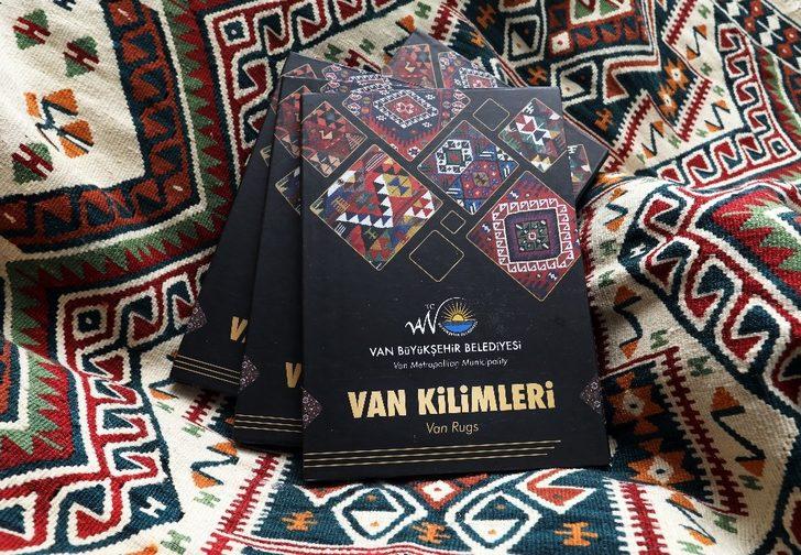 Büyükşehir belediyesi ‘Van kilimi’ kataloğu çıkardı G3