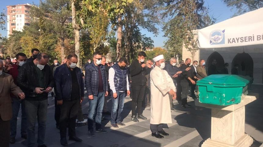 KAYMOS eski Genel Sekreteri Yavuz Öztürk son yolculuğuna uğurlandı