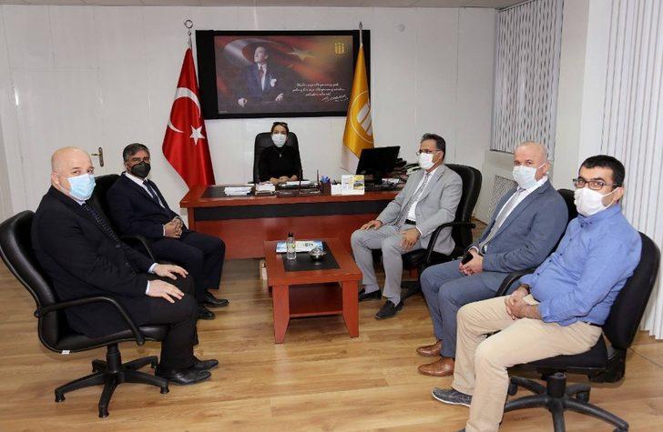 İnönü Fen-Edebiyat Fakültesi’nin dekanı değişti G2