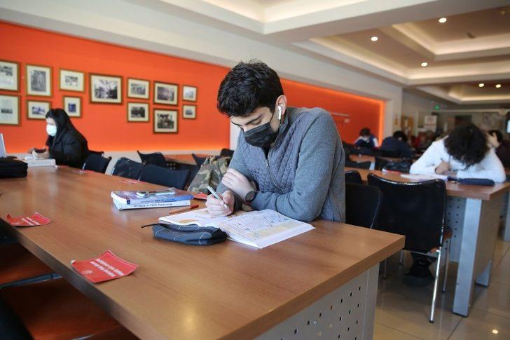 Nilüfer Kütüphaneleri’nde pandemi önlemleri altında hizmet G3