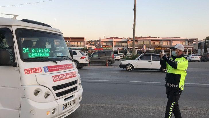 Kuşadası’nda minibüslerde maske denetlemesi yapıldı G2