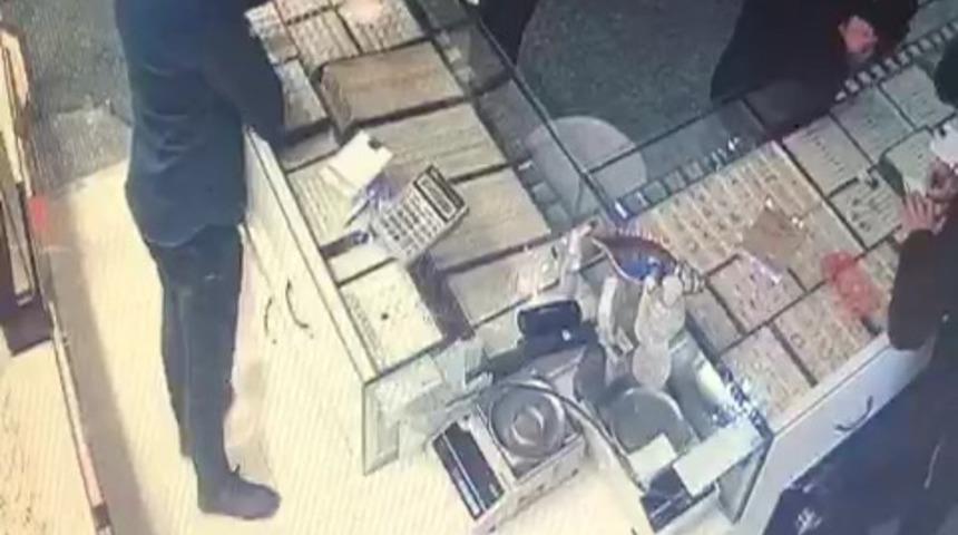 Samsun'da sahte altın dolandırıcısı suçüstü yakalandı