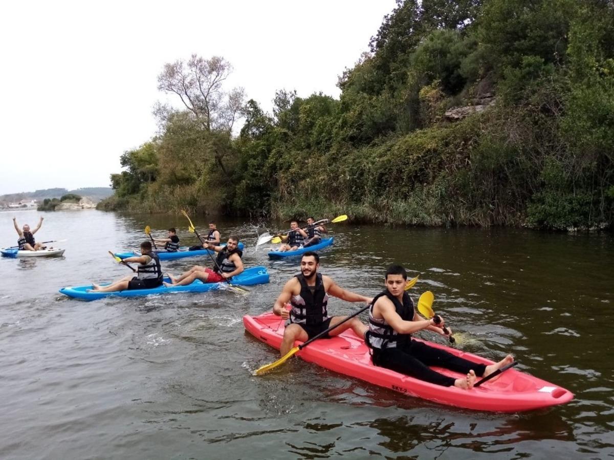 İzmitli g&uuml;reş&ccedil;iler Sarısu Gen&ccedil;lik Kampı&rsquo;na gitti