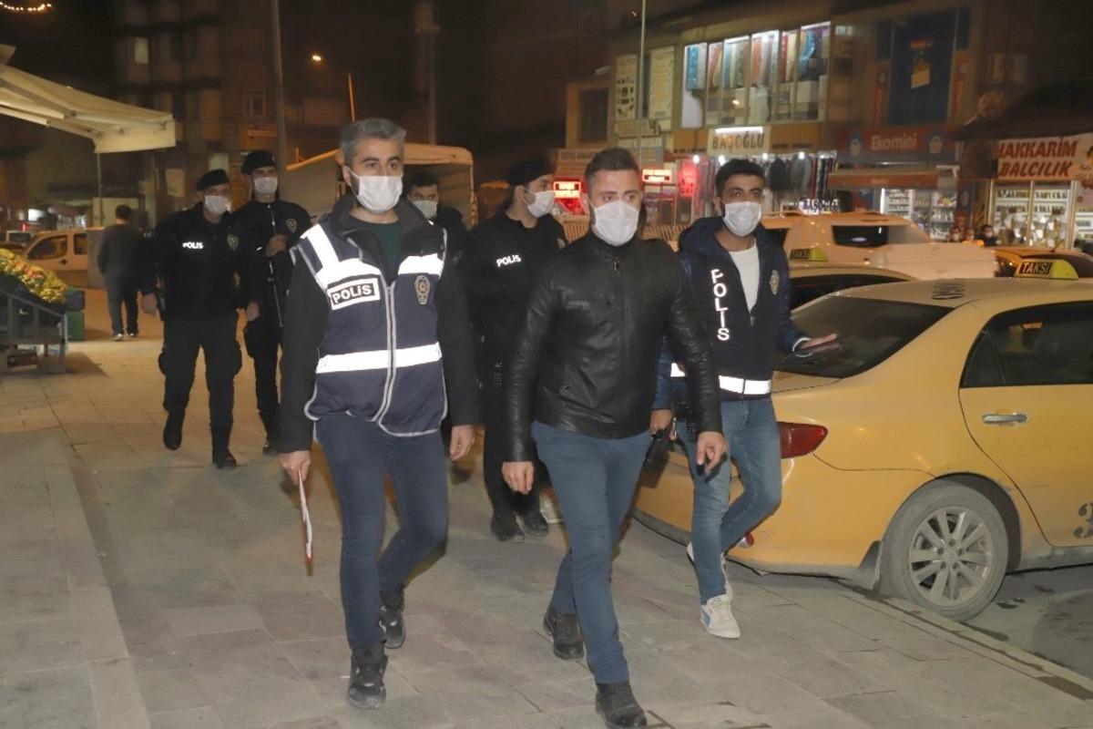 Hakkari&rsquo;de HES kodu ile korona vir&uuml;s denetimi