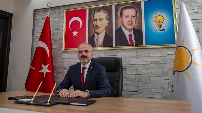 AK Parti Efeler İl&ccedil;e Başkanı Elbir: Atat&uuml;rk, T&uuml;rk Milletini aydınlık g&uuml;nlere kavuşturmuştur.