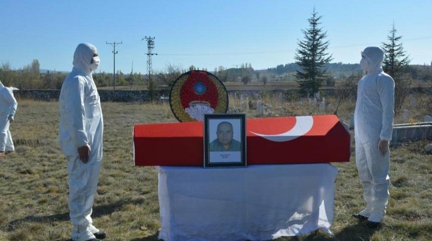 Kıbrıs gazisi Mehmet Arslan koronavirüs nedeniyle hayatını kaybetti