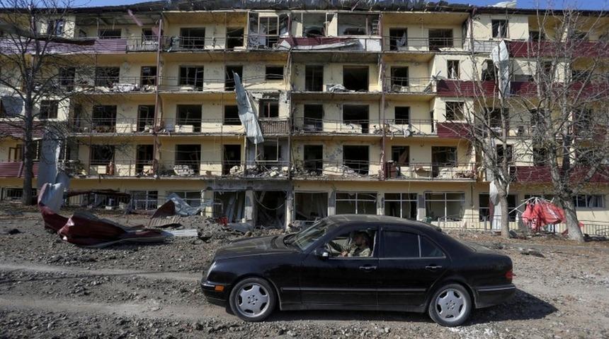 Dağlık Karabağ: &Ccedil;atışmaların sonlandırılması i&ccedil;in anlaşma imzalandı, Ermenistan'da protestolar başladı