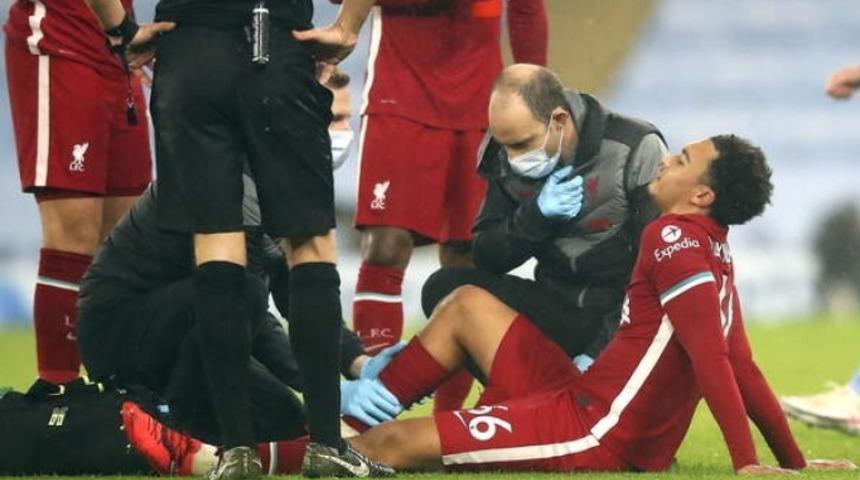 Liverpool'a bir sakatlık şoku daha! 1 ay yok