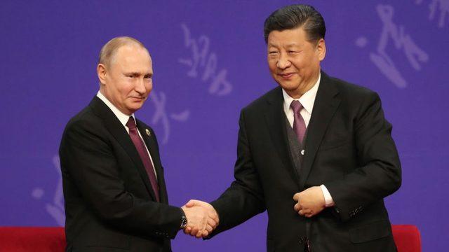 Rusya lideri Vladimir Putin ve Çin lideri Şi Jinping