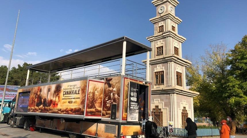 &Ccedil;anakkale Savaşları Mobil M&uuml;zesi Erzincanlılarla buluştu