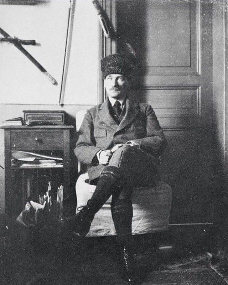 Ünlülerden 10 Kasım Atatürk'ü Anma Günü paylaşımları G4