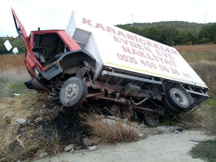 Tekirdağ’da kamyon şarampole uçtu: 3 yaralı G3