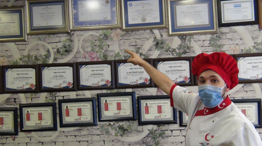 6 diplomalı aşçı! Görenler gözlerine inanamıyor