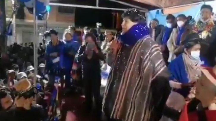 Devrik lider Morales ülkesine döndü G2