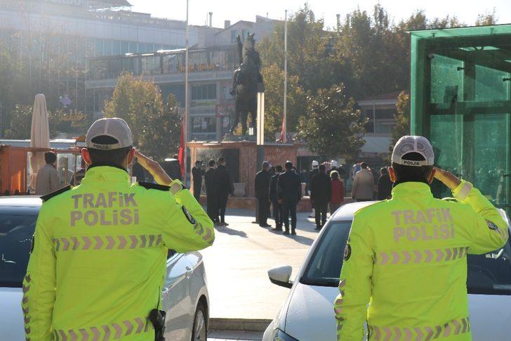 Kırşehir’de 09:05’te hayat durdu G2