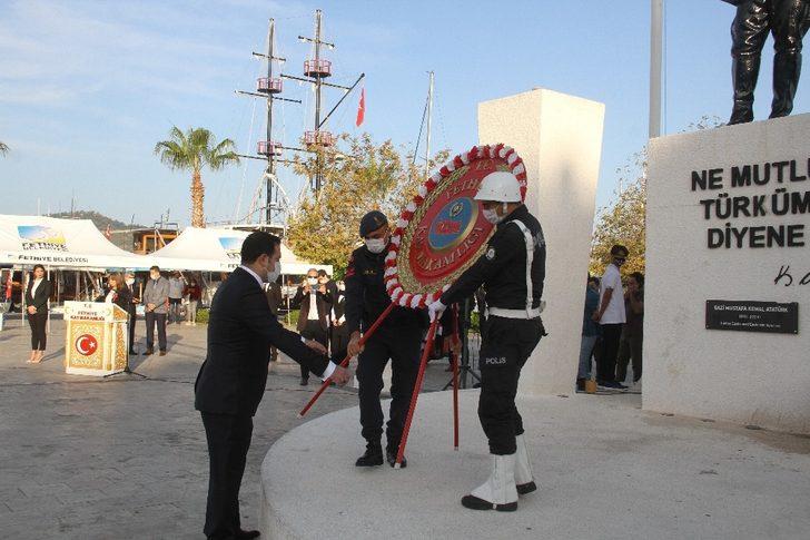 Atatürk, Fethiye’de törenle anıldı G1