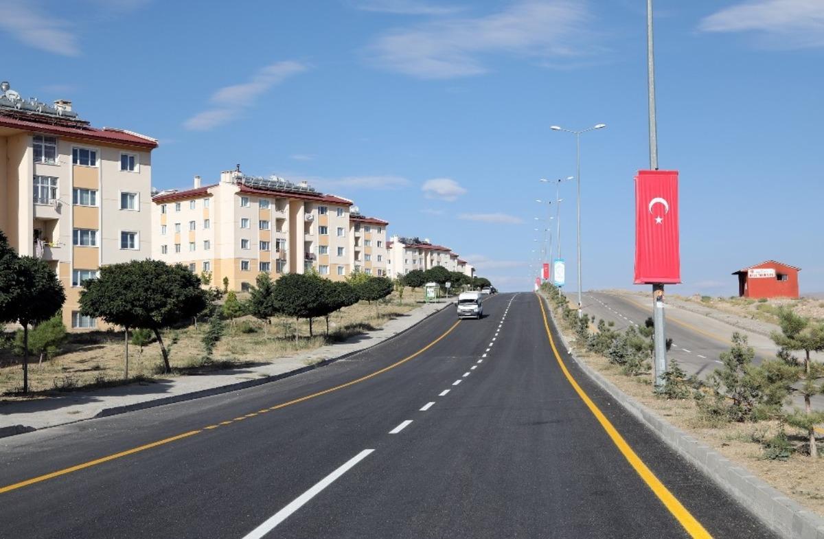 Van B&uuml;y&uuml;kşehir Belediyesinden Erciş&rsquo;e 7 milyonluk yol yatırımı
