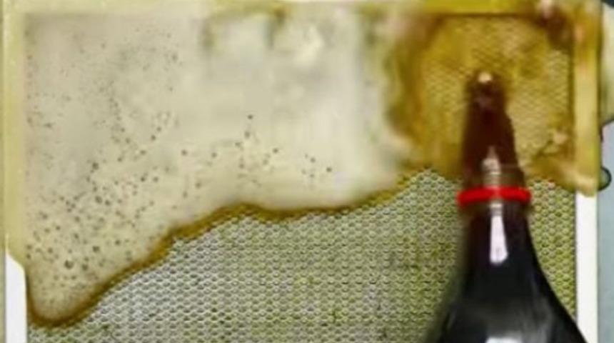 Davlumbaz filtresini pırıl pırıl yapıyor! Kola, karbonat...