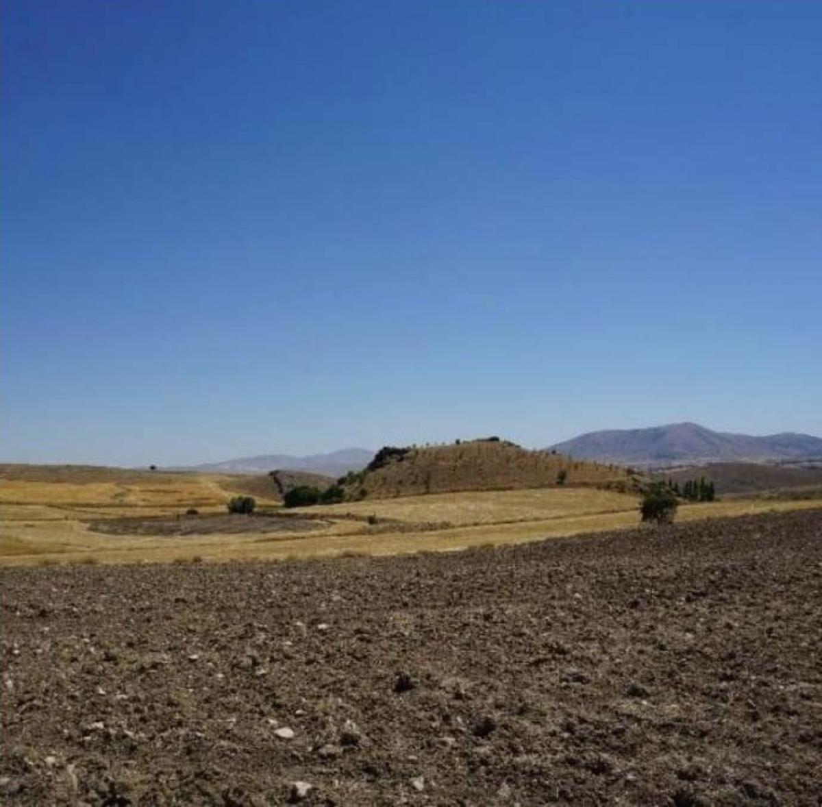 Zey-K&ouml;y Frig Kaya mezarları tescillendi