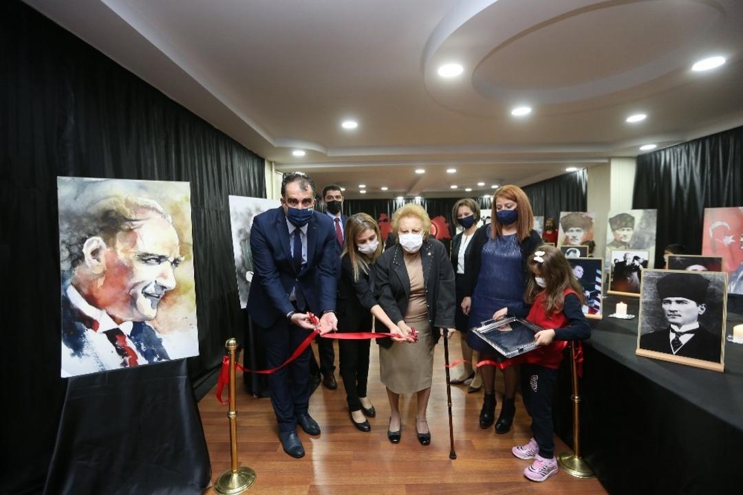 GKV&rsquo;de anılarla Atat&uuml;rk fotoğrafları sergisi a&ccedil;ıldı