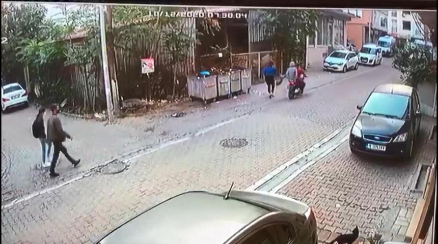 Motosikletli gaspçılar yakayı ele verdi! Arkasından koştular ama...