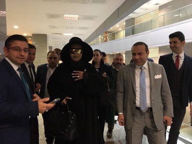 Bülent Ersoy, Lerzan Mutlu yu tehditten hakim karşısına çıktı 1