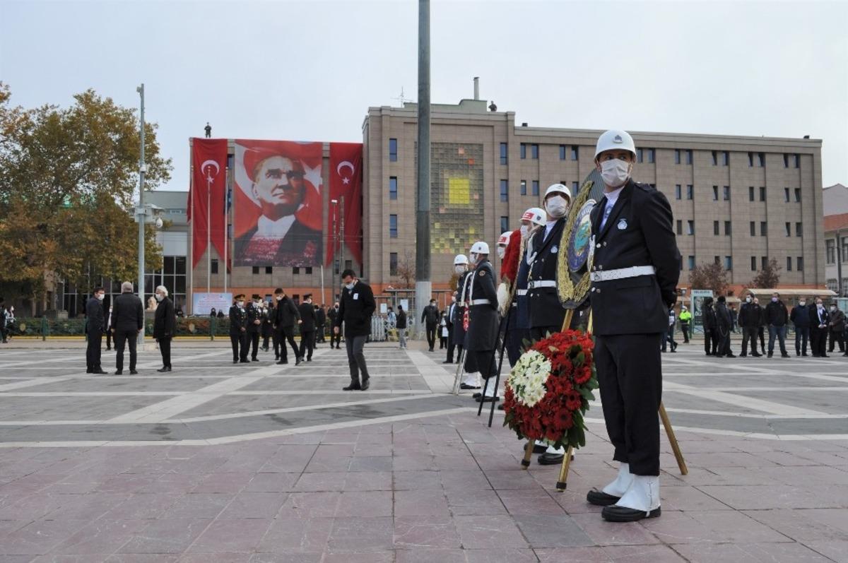 Eskişehir&rsquo;de 10 Kasım Atat&uuml;rk&rsquo;&uuml; anma t&ouml;reni d&uuml;zenlendi