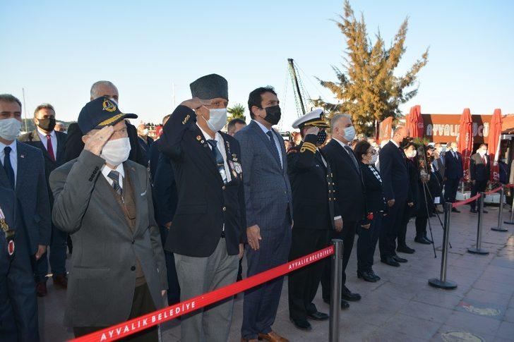Ayvalık’ta Atatürk’ün 82. yıldönümü hüznü G3