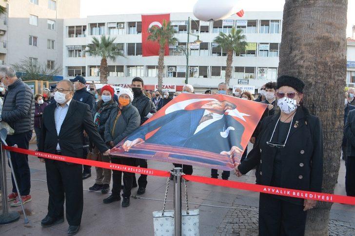 Ayvalık’ta Atatürk’ün 82. yıldönümü hüznü G5