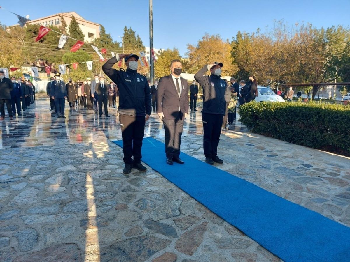 Ayvacık&rsquo;ta 10 Kasım Anma T&ouml;reni