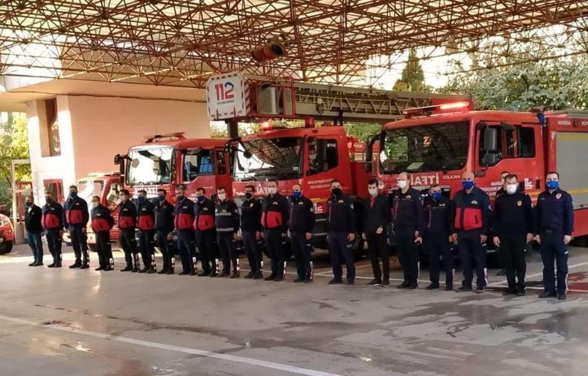 Manisa B&uuml;y&uuml;kşehir Belediyesinden Ata&rsquo;ya saygı duruşu