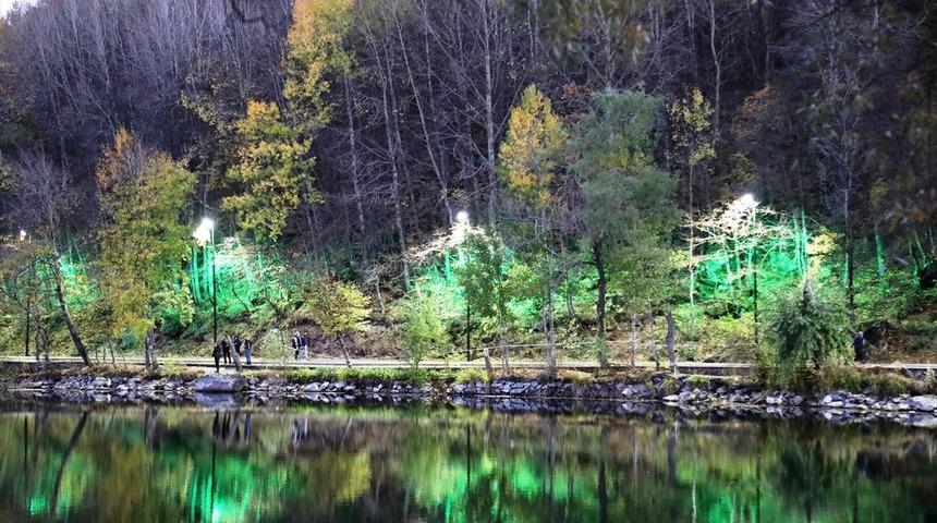 Tablolardan farksız! G&ouml;ren mest oldu