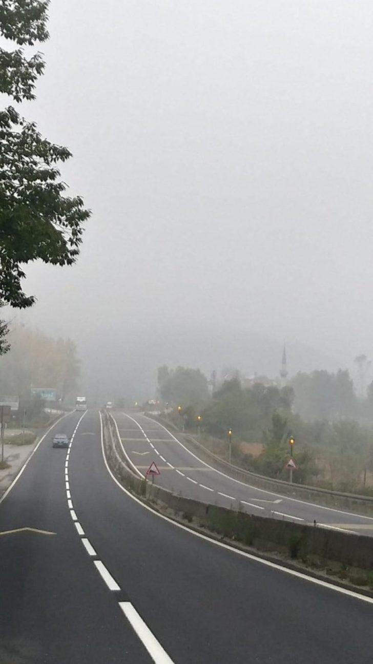 Sis çöken Bolu Dağında kartpostallık görüntüler oluştu G3