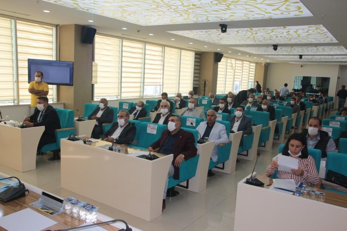 B&uuml;y&uuml;kşehir belediye meclisi Kasım ayı toplantısı başladı