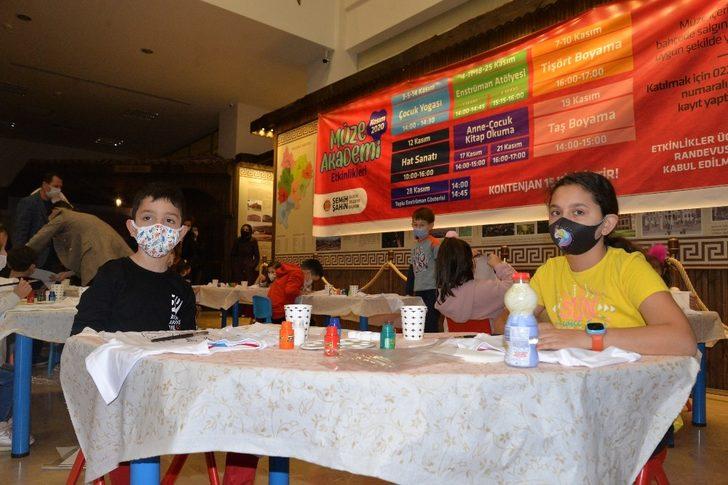 Bilecik’te çocukları Ata’yı böyle andı G3