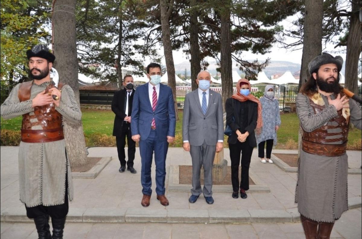 Paraguay B&uuml;y&uuml;kel&ccedil;isi Ceferino Valdez Peralta&rsquo;dan S&ouml;ğ&uuml;t&rsquo;te