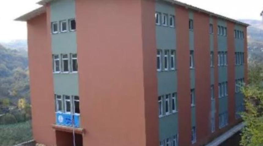 &Ouml;ğretmende koronavir&uuml;s &ccedil;ıktı, okulda eğitime 4 g&uuml;n ara verildi