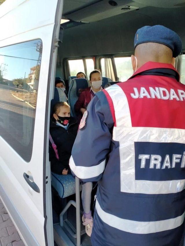 Sarıkaya’da yolcu ve öğrenci servisleri denetlendi