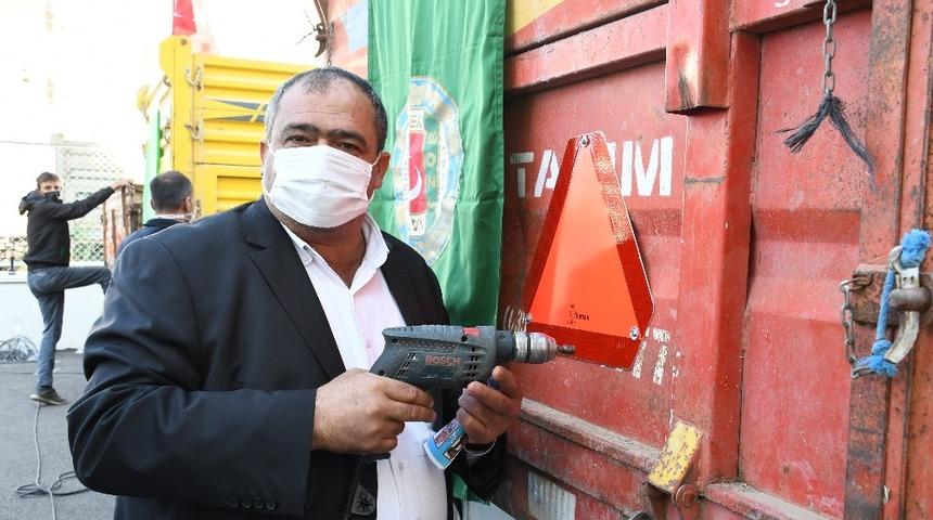 Ziraat odası ve jandarma römorklara reflektör taktı