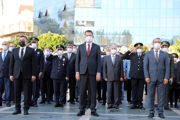 Atatürk Alanya’da saygı duruşu, şiir ve türkülerle anıldı G2