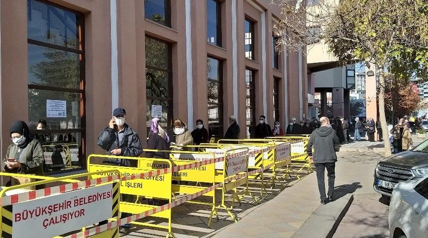 Eskişehir&rsquo;de HES kodu eşleştirme kuyruğu