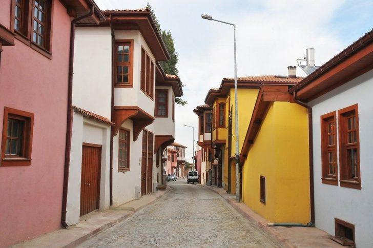 Tarihe yolculuğun şehri Akşehir G3